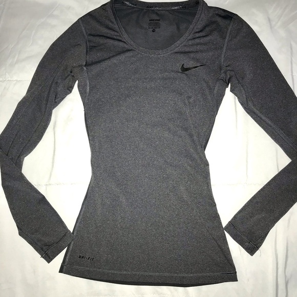 Nike Pro Women's Gray Long Sleeve Top - Picture 4 of 5